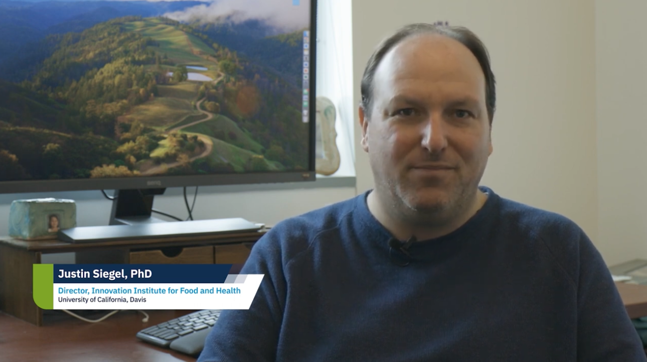 Justin Siegel, IIFH Faculty Director featured in The Periodic Table of Food Initiative's video.